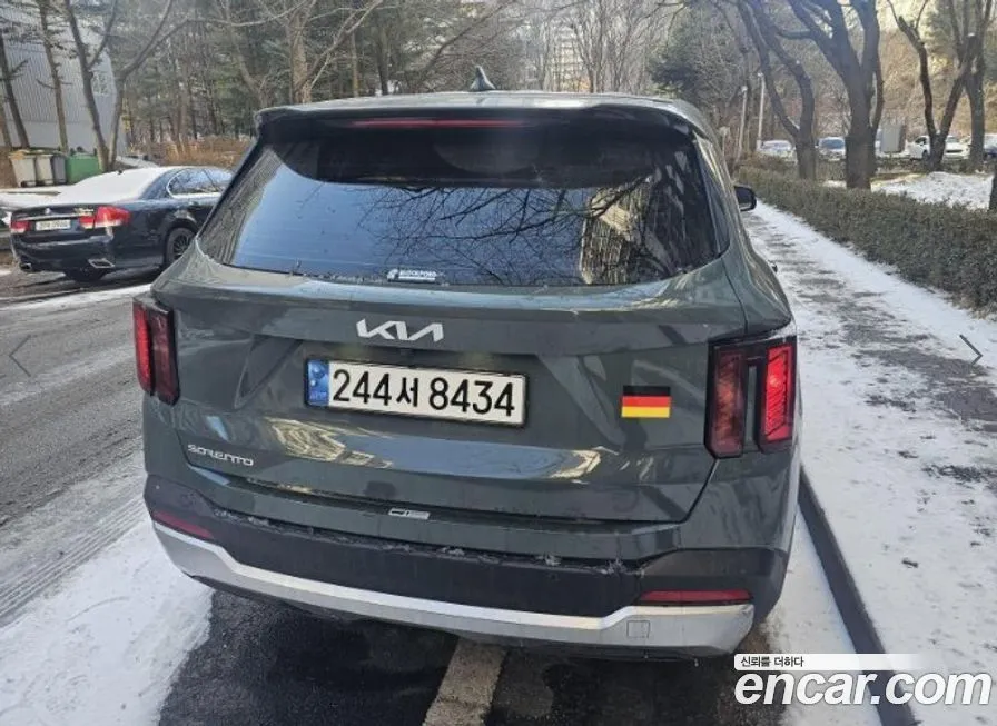 Kia Sorento — фото 9
