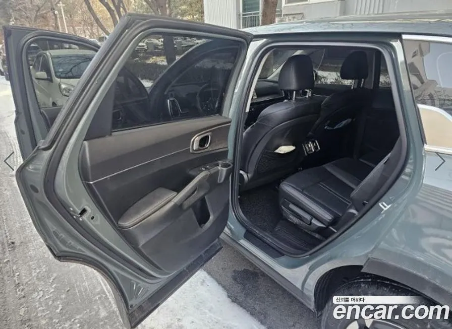 Kia Sorento — фото 7