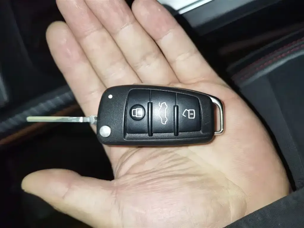 Audi Q2L 2023 из CN, фото 9