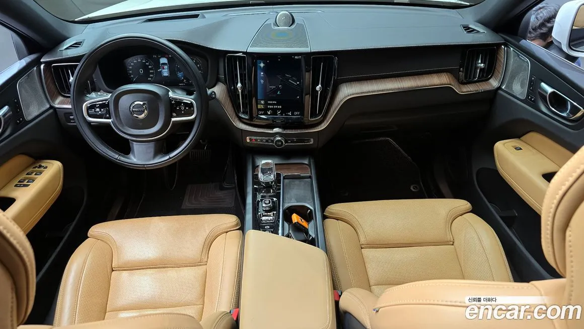 Volvo XC60 2021 из KR, фото 8