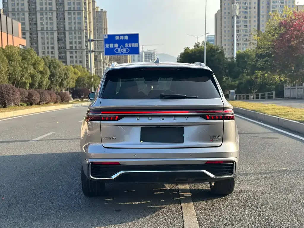 Geely Xingyue L — фото 7