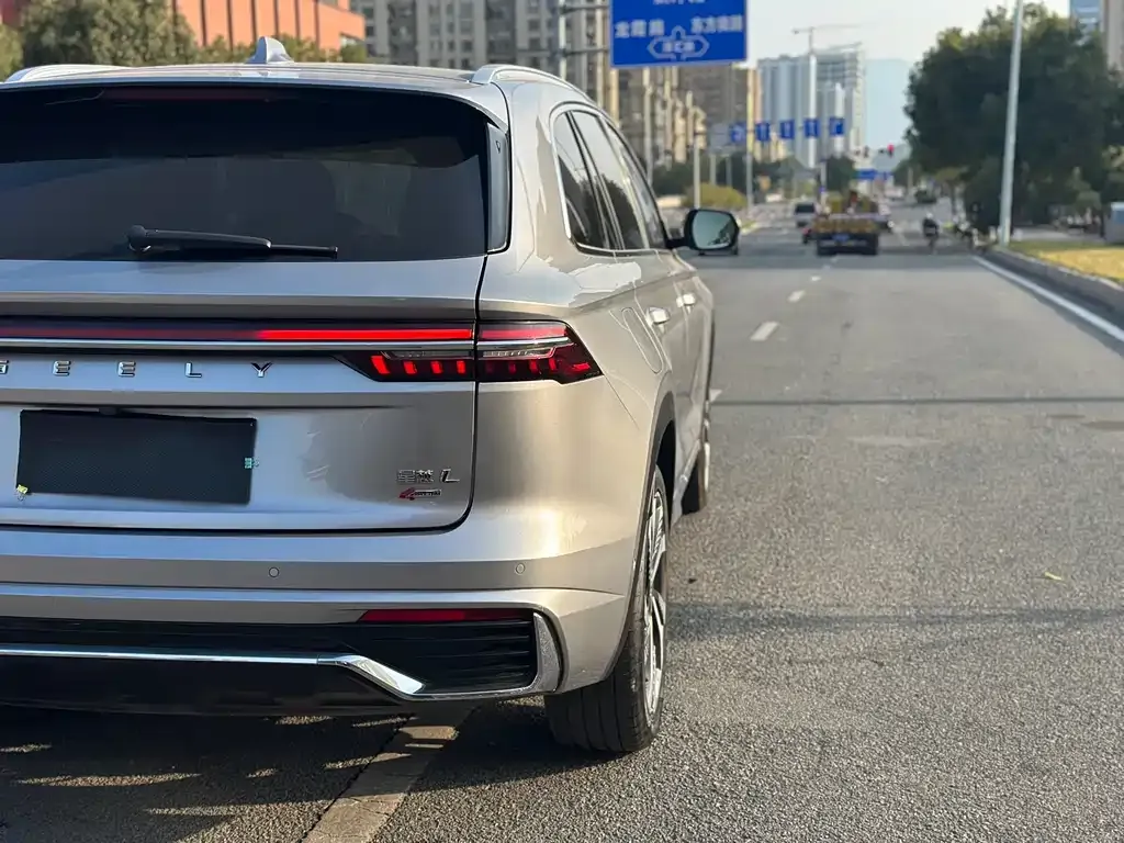 Geely Xingyue L — фото 2