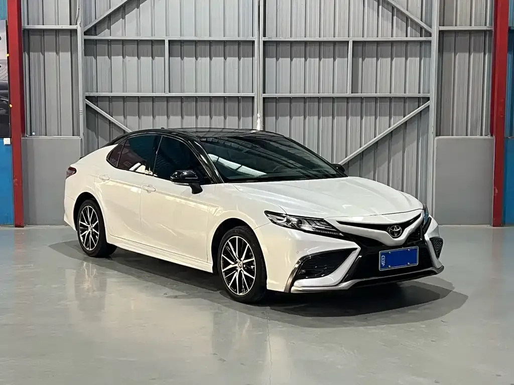 Toyota Camry 2022 из CN, фото 5