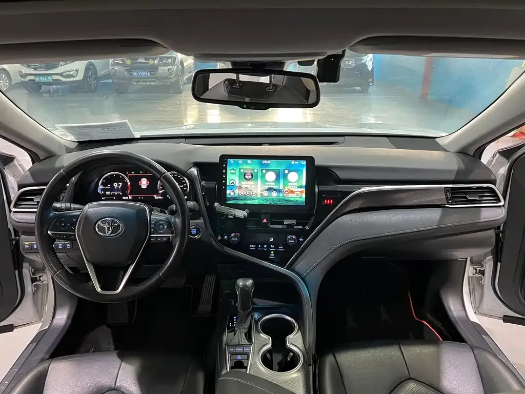 Toyota Camry 2022 из CN, фото 2