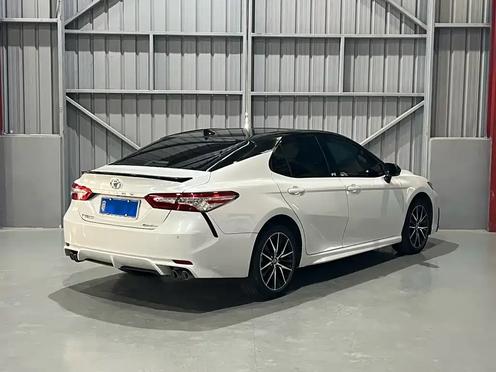 Toyota Camry 2022 из CN, фото 7