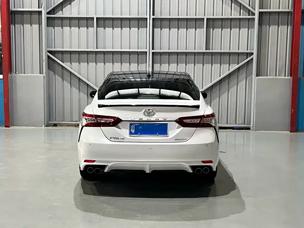 Toyota Camry 2022 из CN, фото 9