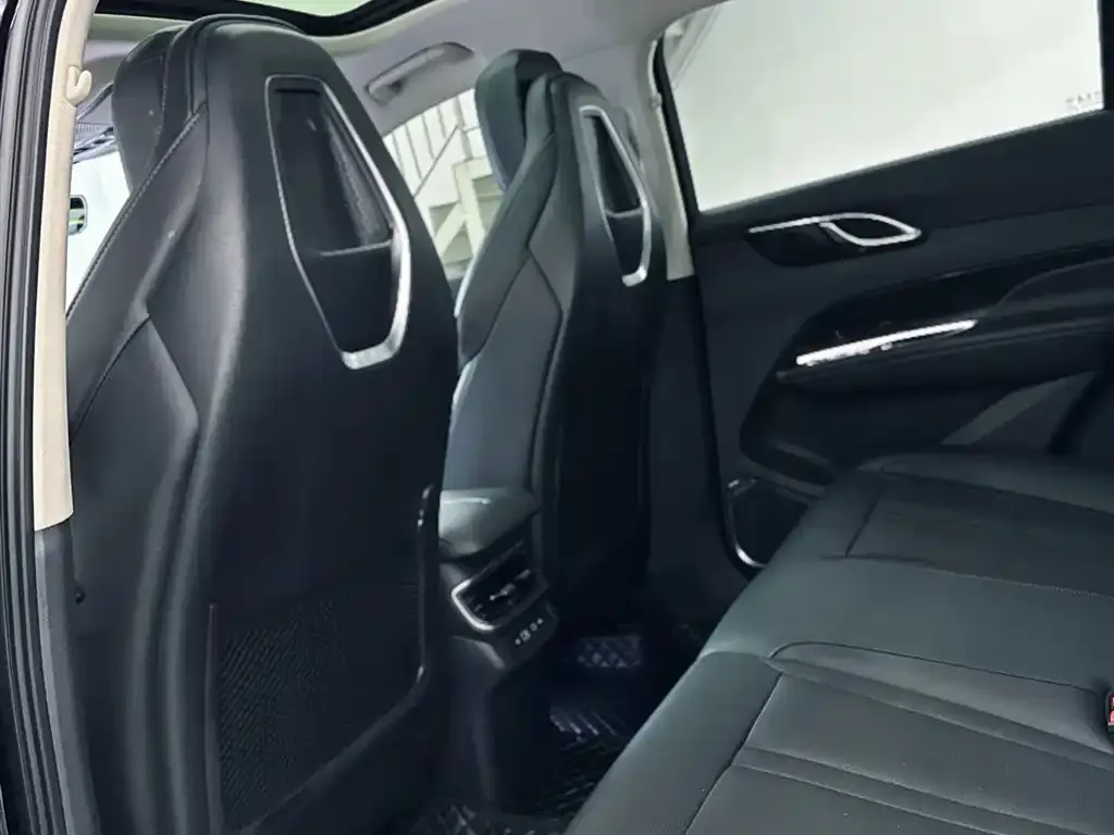Hongqi HS3 2023 из CN, фото 4