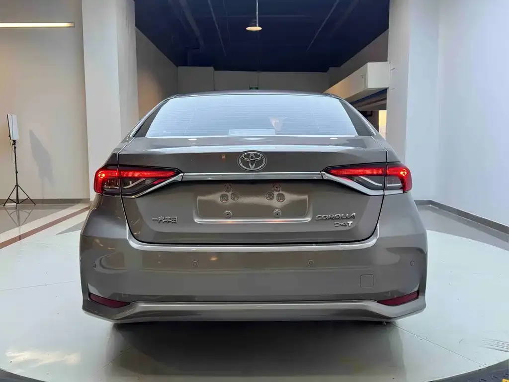 Toyota Corolla 2022 из CN, фото 2