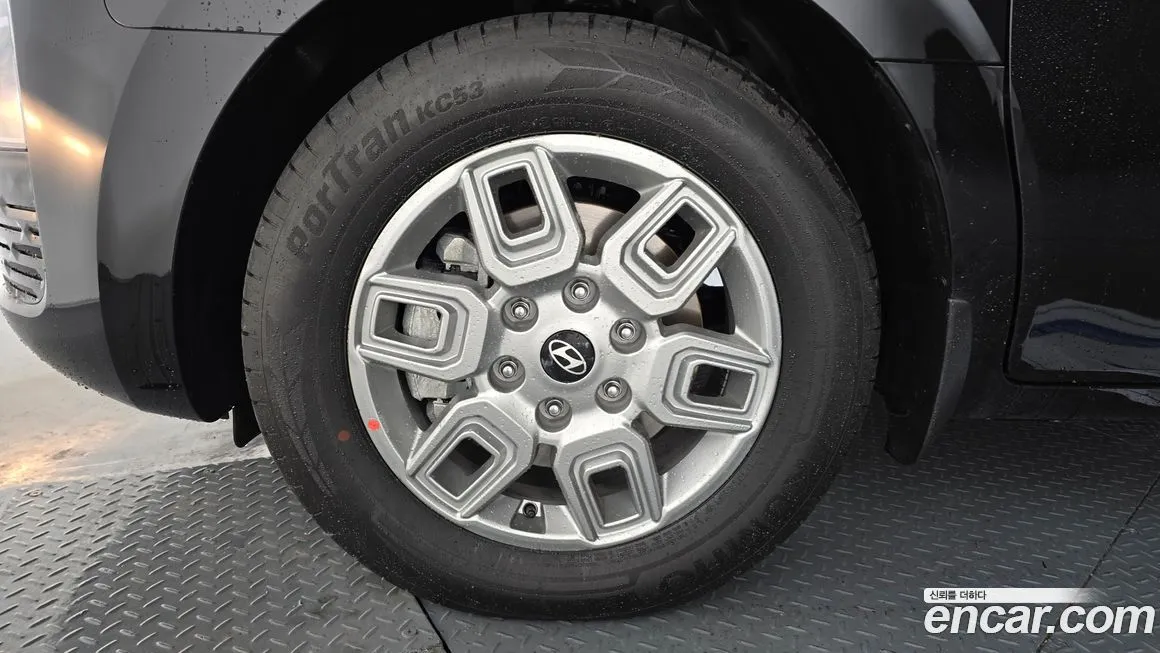Hyundai Staria — фото 9