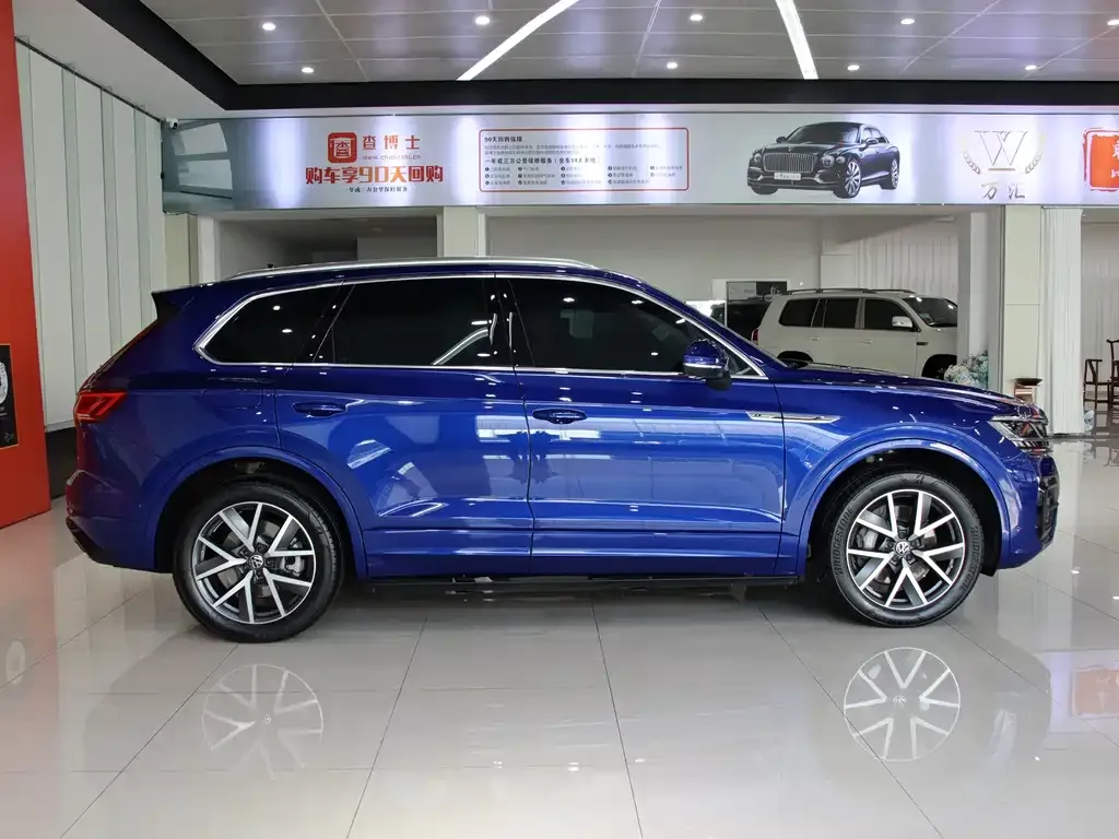 Volkswagen Touareg 2023 из CN, фото 7