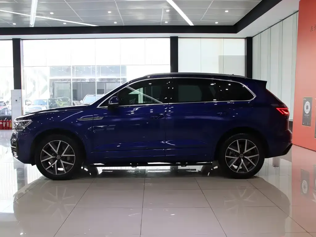Volkswagen Touareg 2023 из CN, фото 5