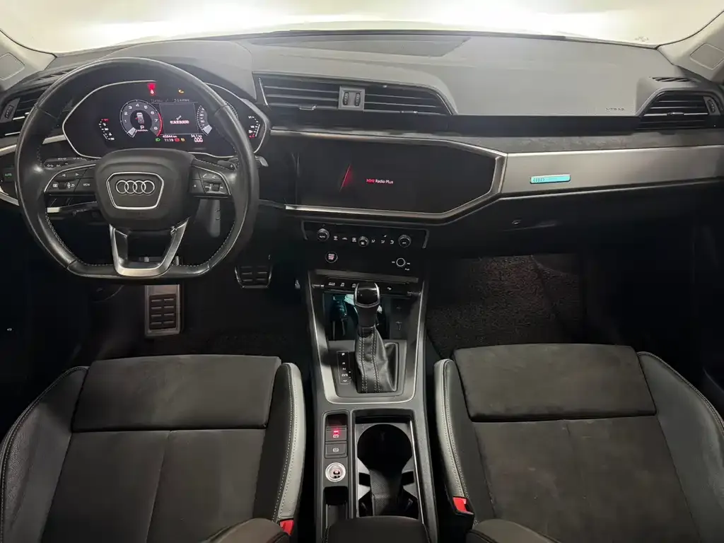 Audi Q3 2021 из CN, фото 7