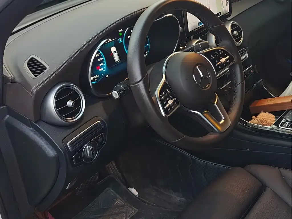 Mercedes-Benz GLC 2023 из CN, фото 2