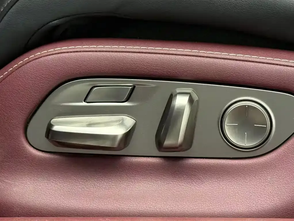 Lexus LS 2022 из CN, фото 10