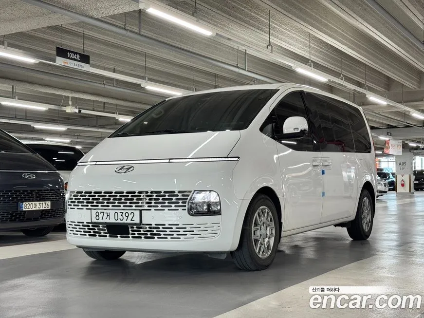 Hyundai Staria — фото 1