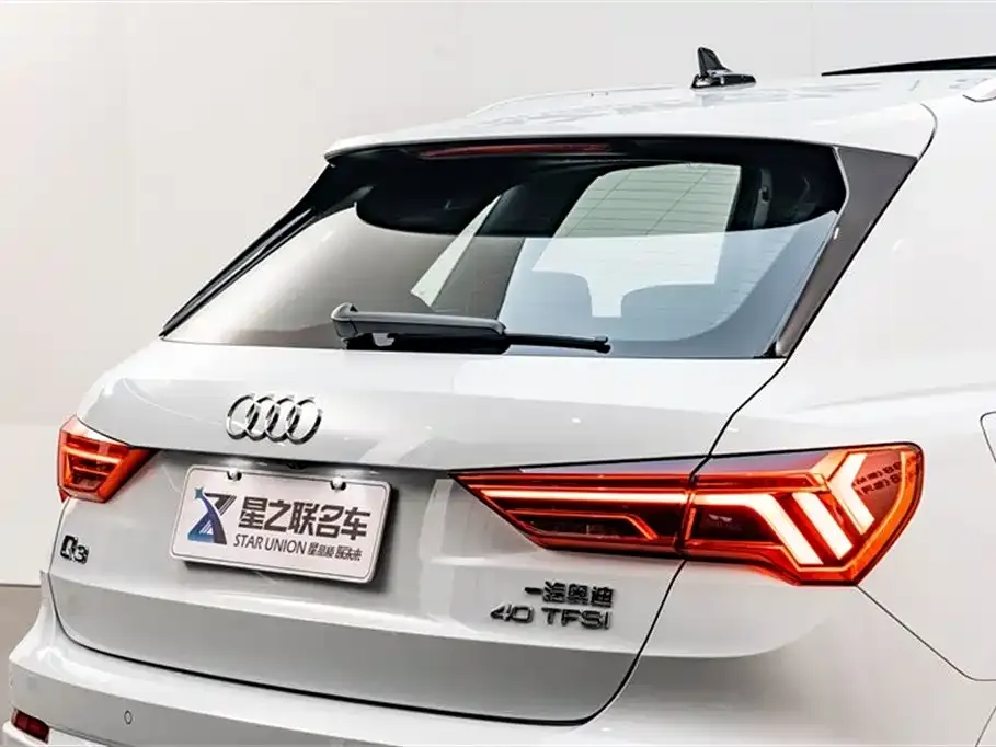Audi Q3 — фото 3