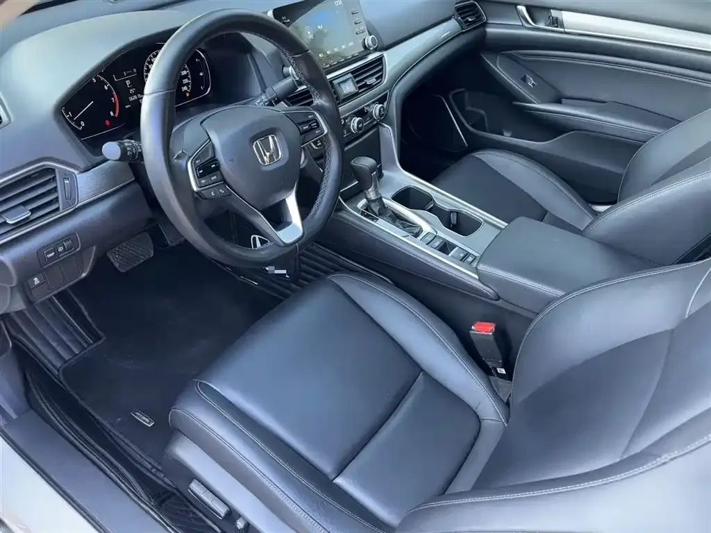 Honda Accord — фото 5