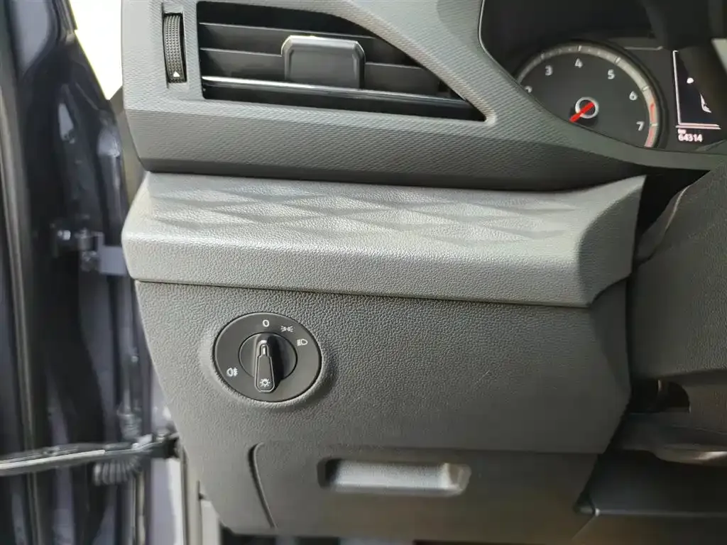 Volkswagen Tharu 2021 из CN, фото 2