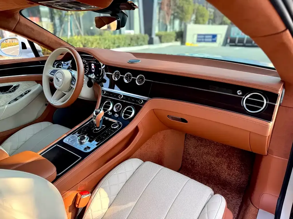 Bentley Continental 2022 из CN, фото 6