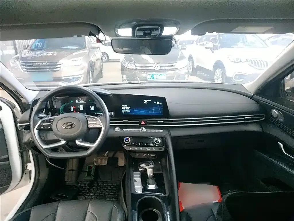Hyundai Elantra 2024 из CN, фото 10