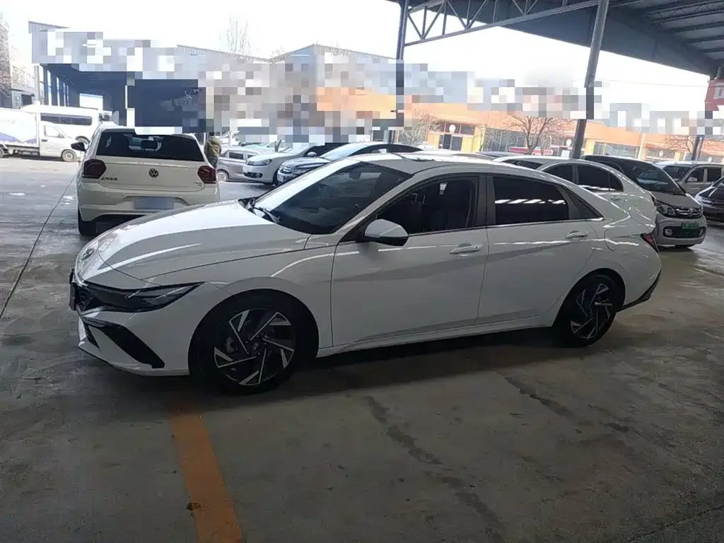 Hyundai Elantra 2024 из CN, фото 4