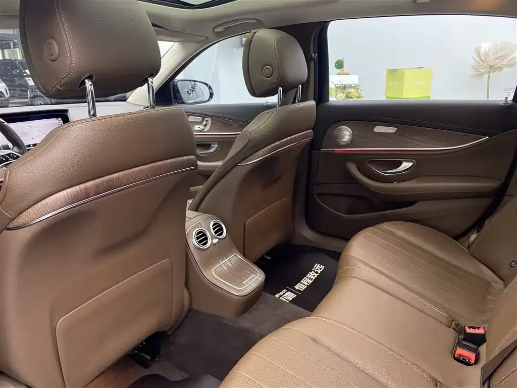 Mercedes-Benz E-Class 2022 из CN, фото 7