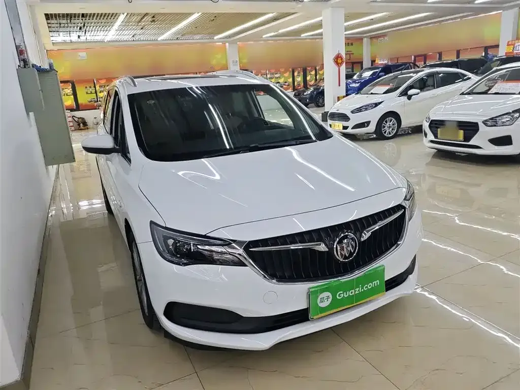 Buick GL6 2022 из CN, фото 9