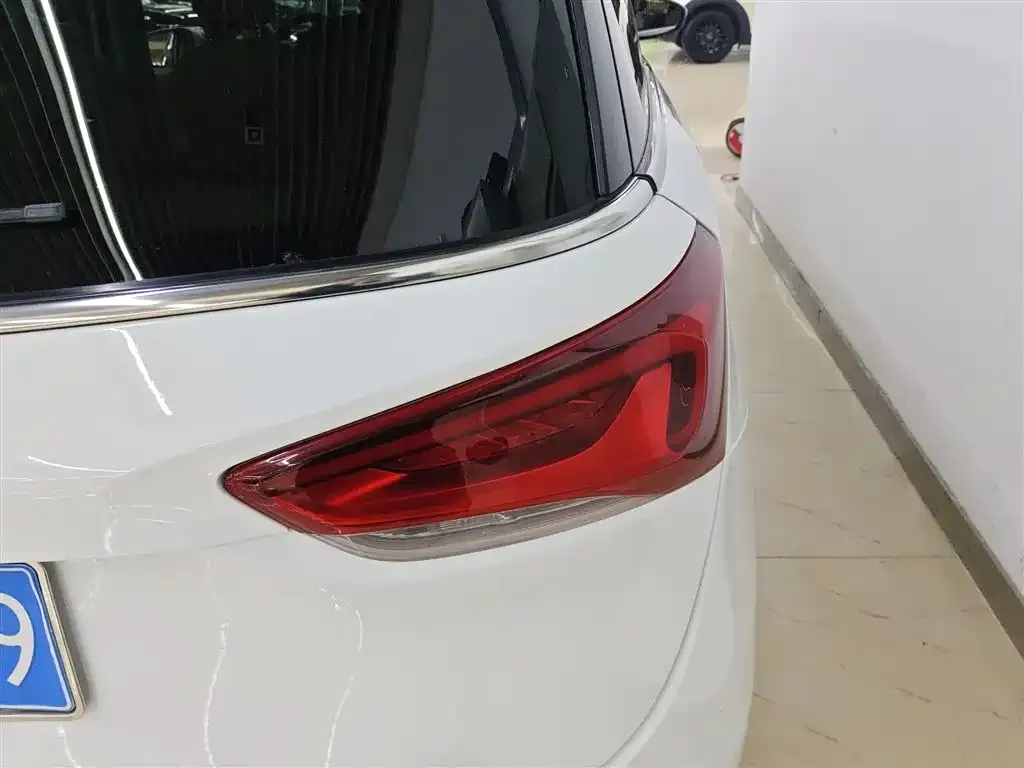 Buick GL6 2022 из CN, фото 3