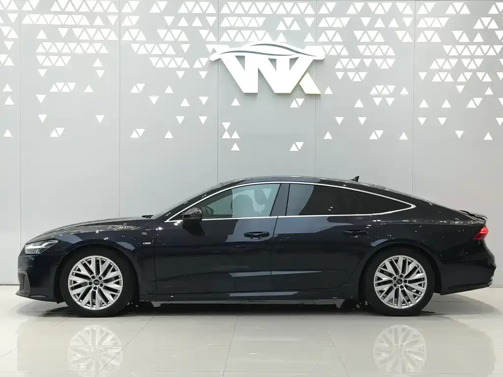 Audi A7 2021 из CN, фото 4