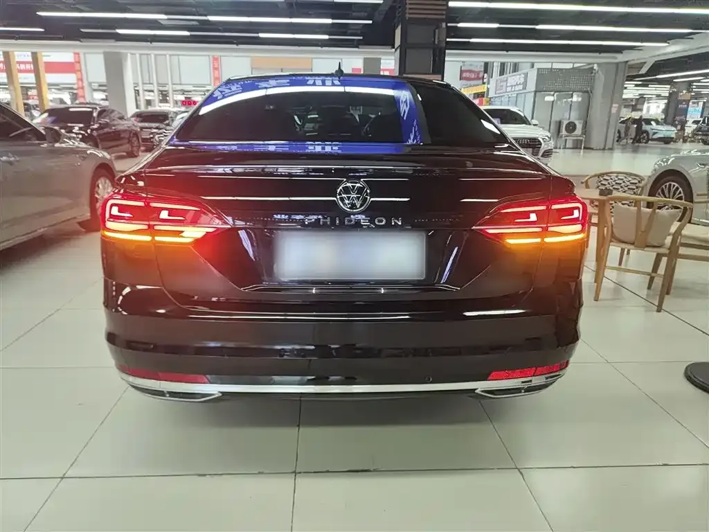 Volkswagen Phideon — фото 3