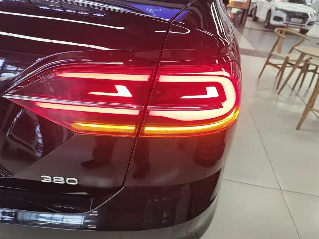 Volkswagen Phideon — фото 2