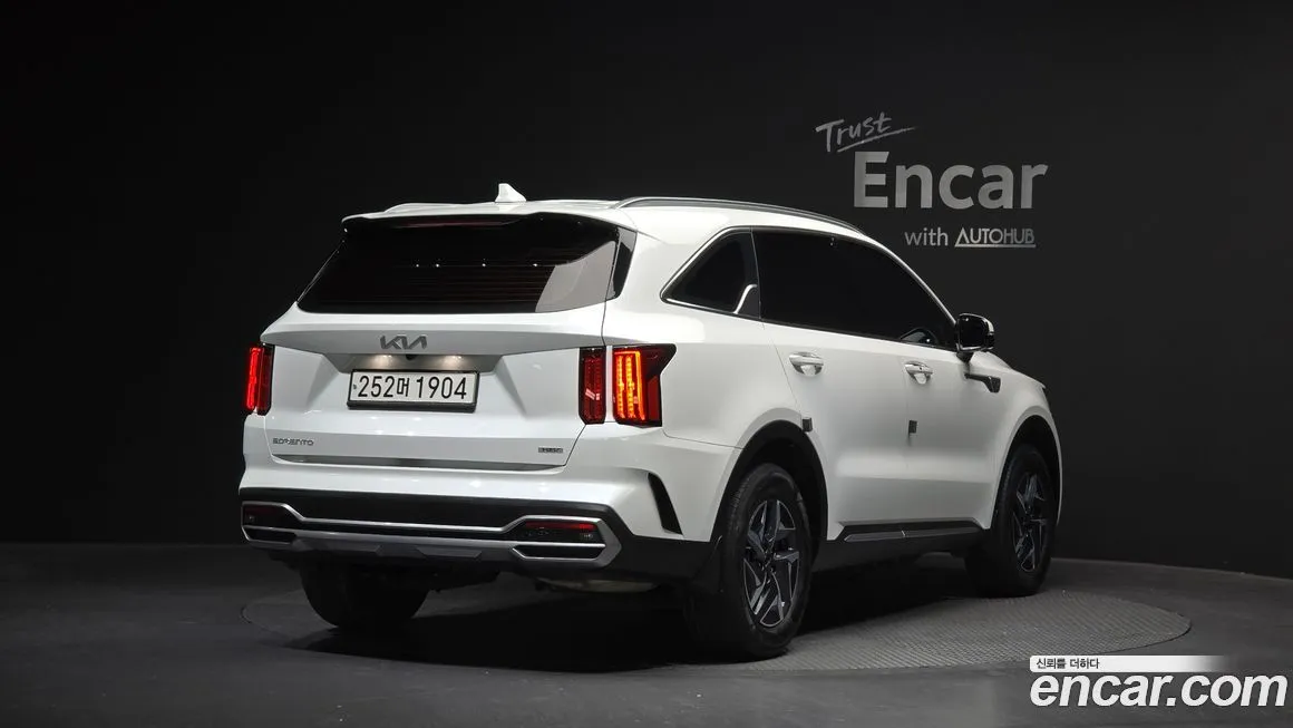 Kia Sorento — фото 7
