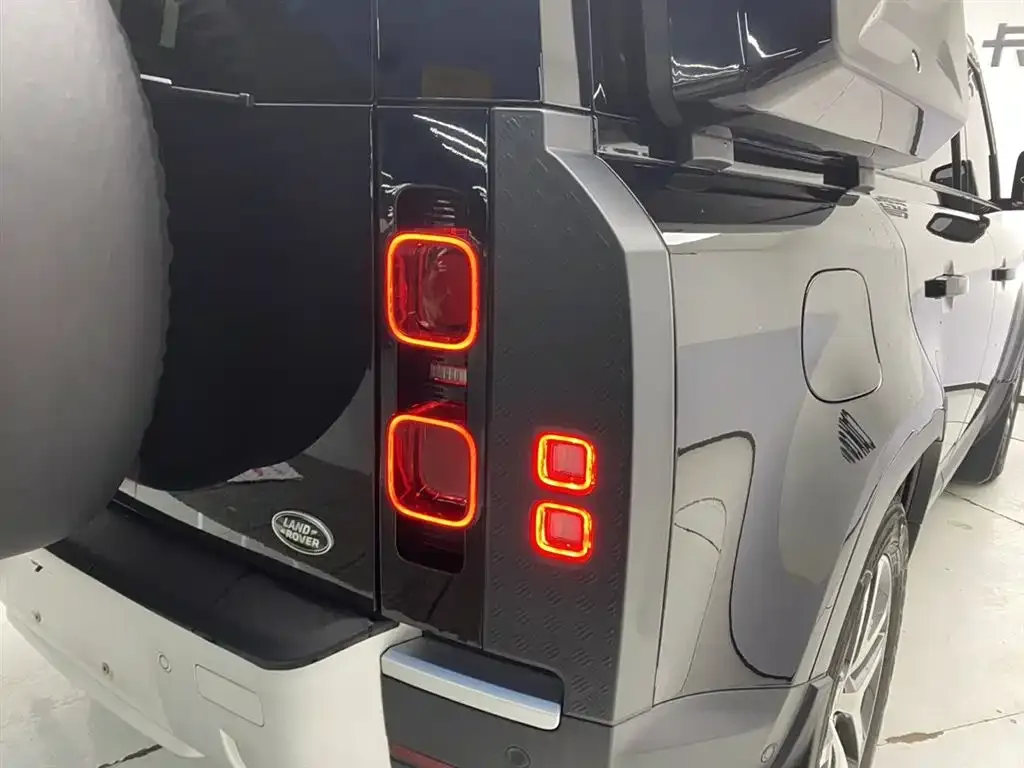 Land Rover Defender 2024 из CN, фото 7