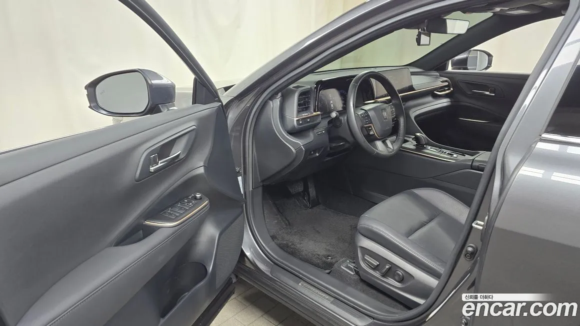 Toyota Crown 2023 из KR, фото 3