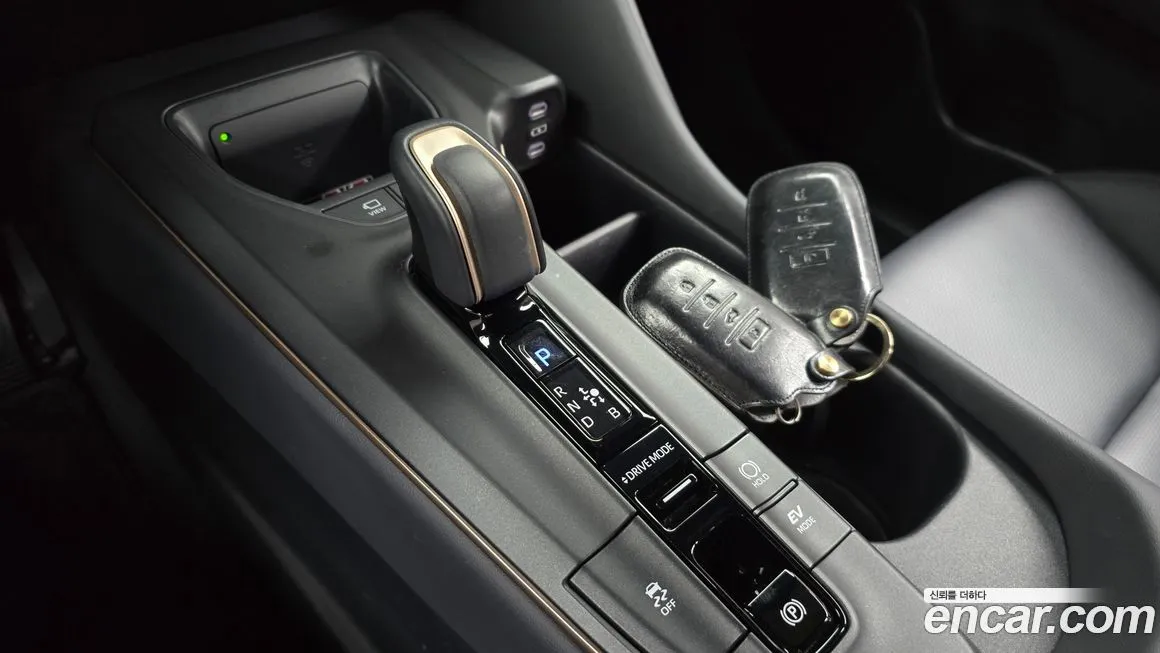 Toyota Crown 2023 из KR, фото 2