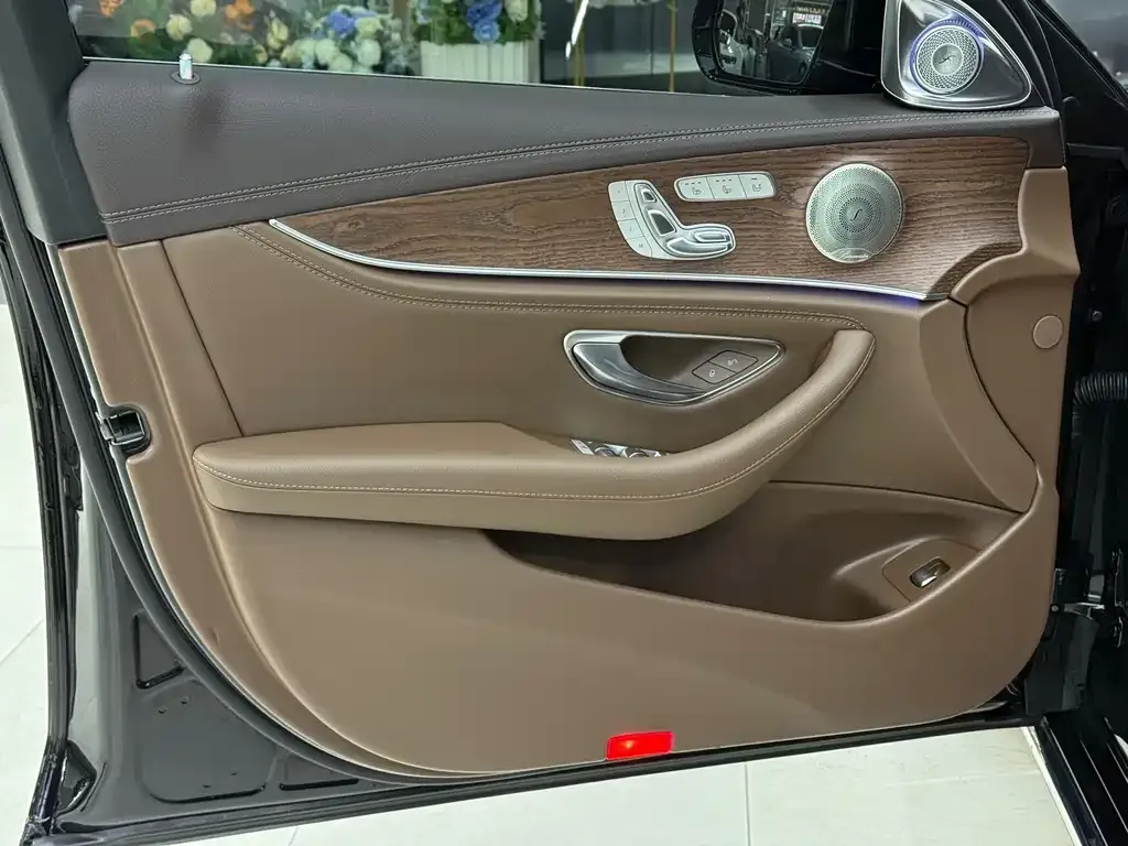Mercedes-Benz E-Class 2022 из CN, фото 5