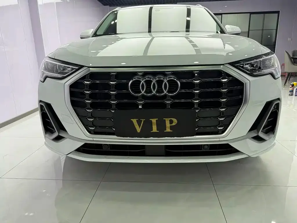 Audi Q3 2023 из CN, фото 5