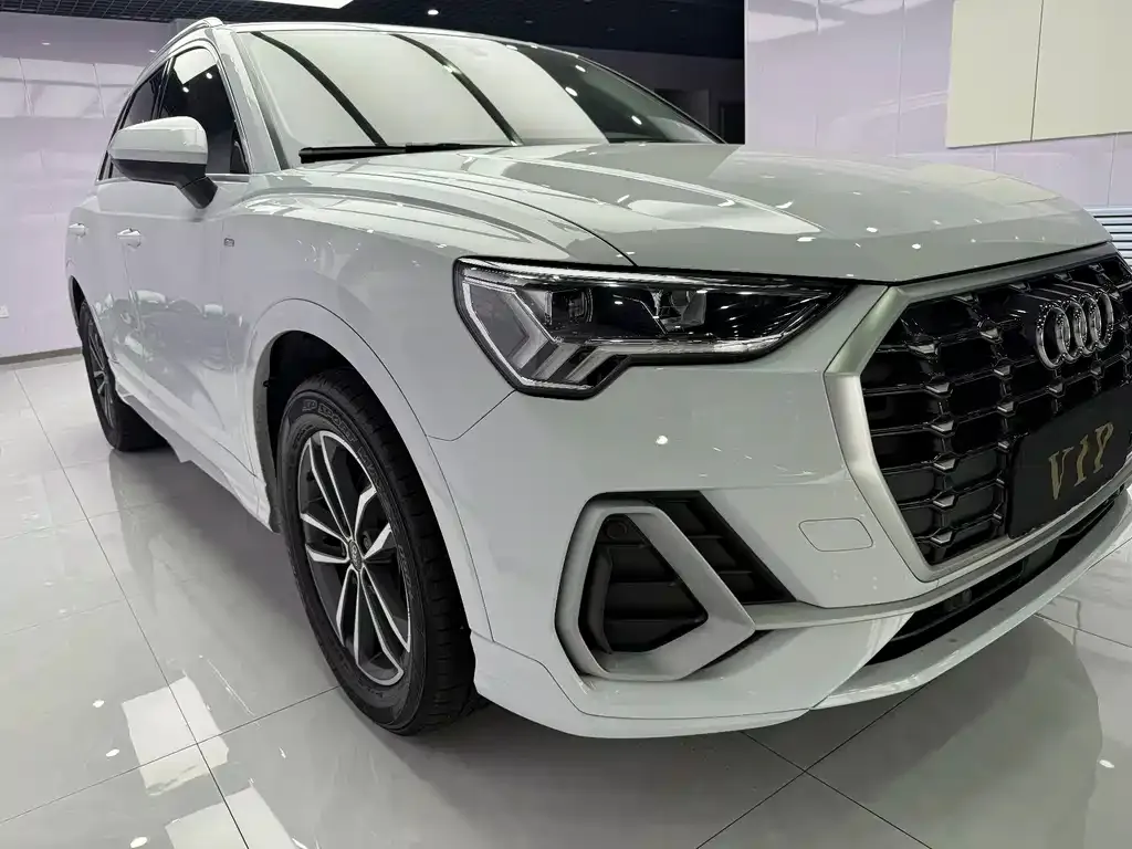 Audi Q3 2023 из CN, фото 3