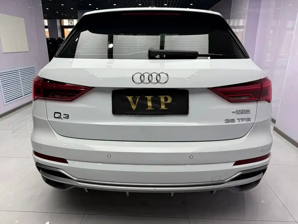 Audi Q3 2023 из CN, фото 2
