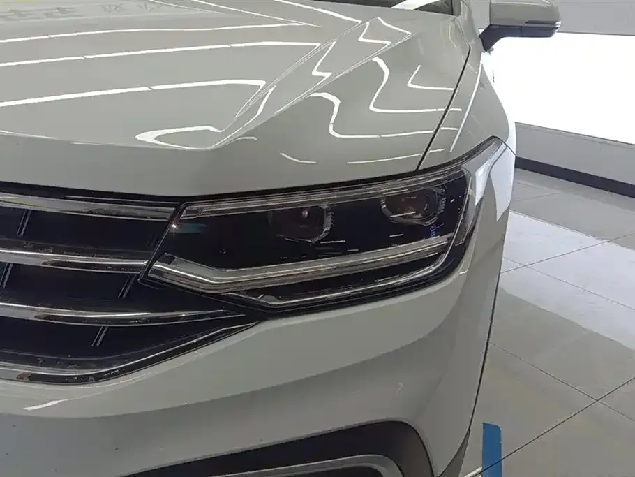 Volkswagen Tiguan L 2023 из CN, фото 5