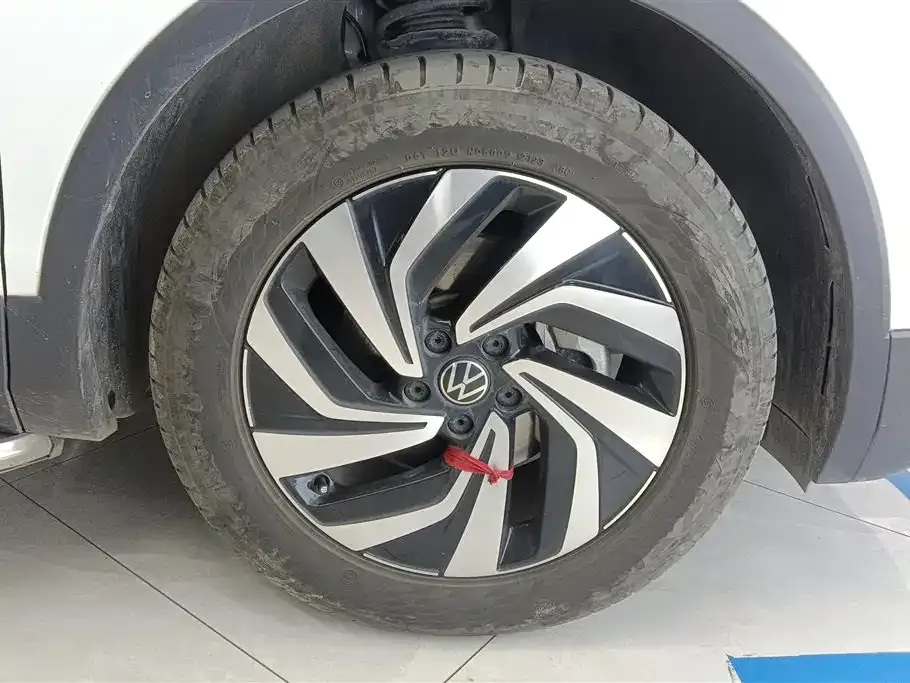 Volkswagen Tiguan L 2023 из CN, фото 6