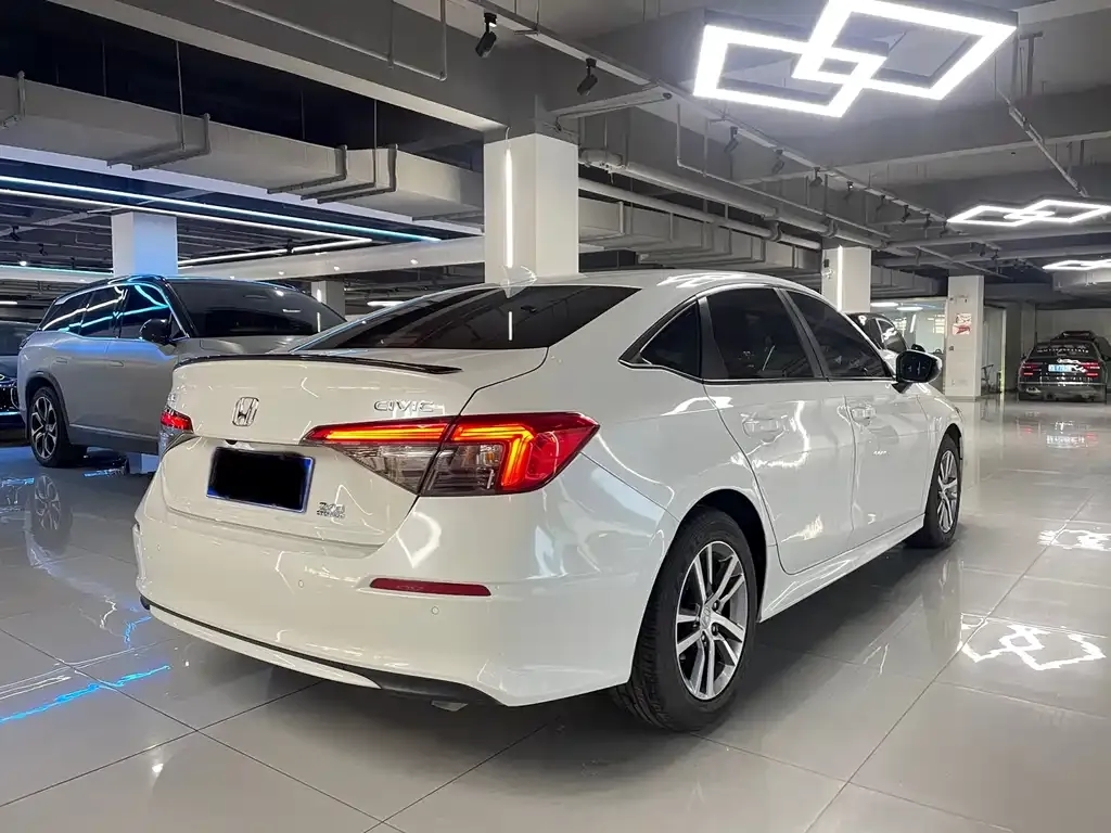 Honda Civic 2023 из CN, фото 3
