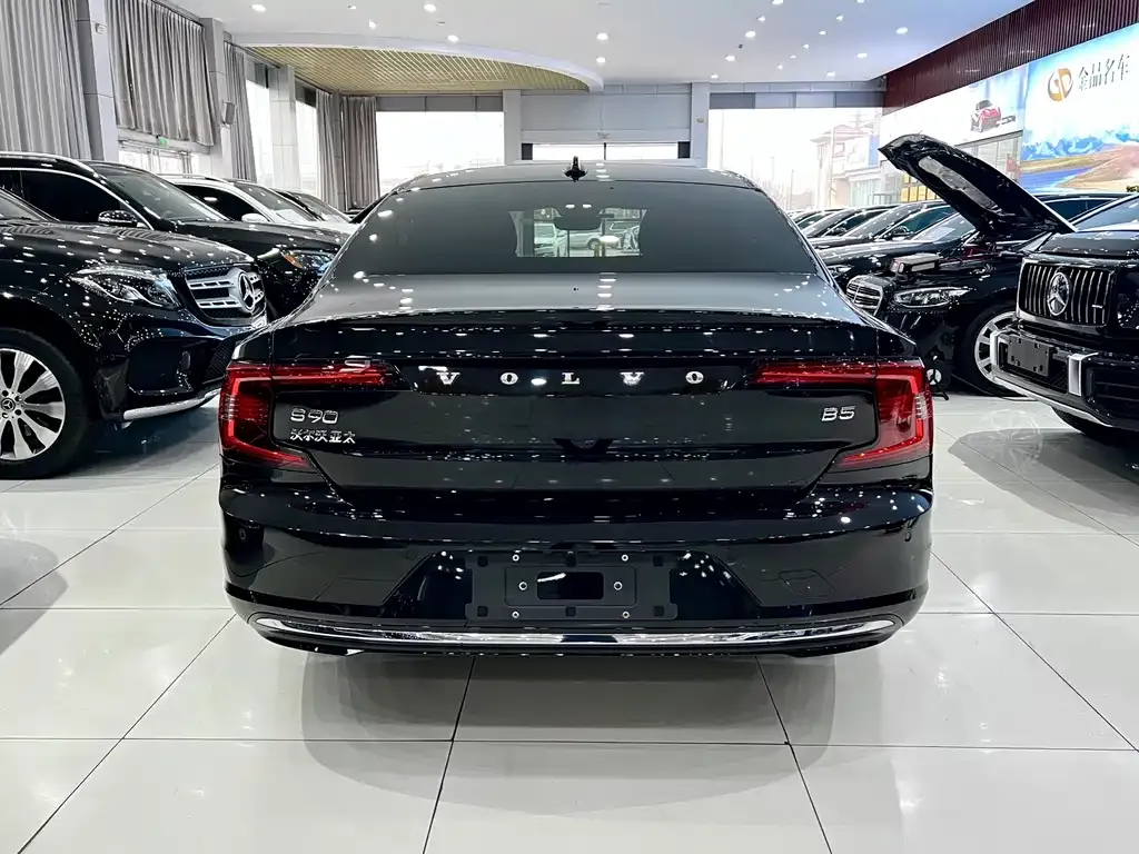 Volvo S90 2025 из CN, фото 8
