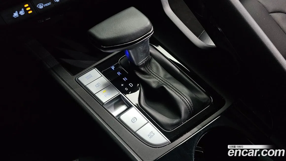 Hyundai AVANTE — фото 3
