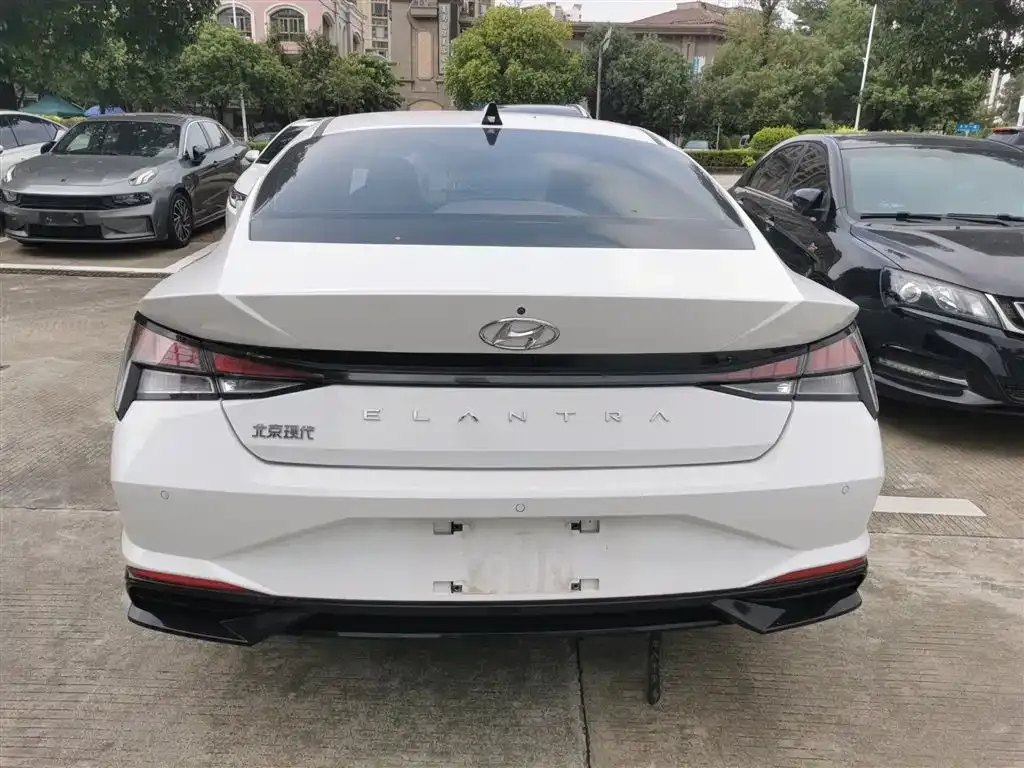 Hyundai Elantra 2023 из CN, фото 6