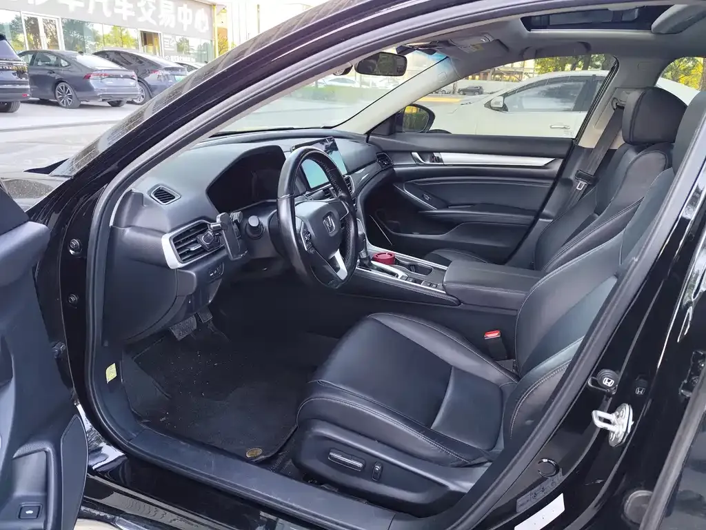 Honda Accord 2022 из CN, фото 4