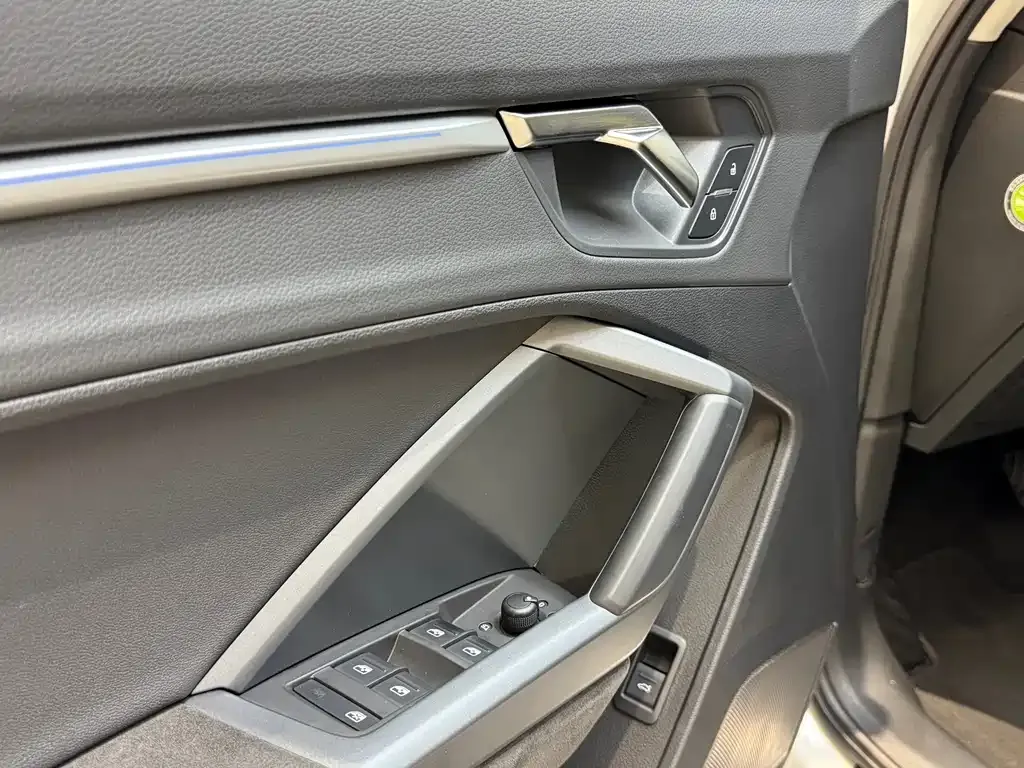 Audi Q3 Sportback — фото 10