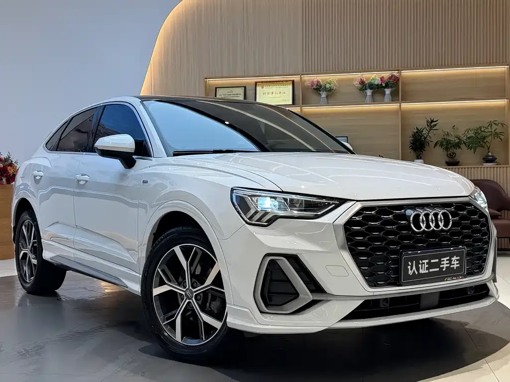 Audi Q3 Sportback — фото 5