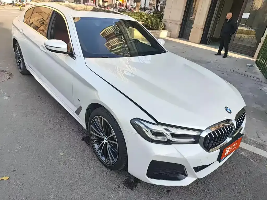 BMW 5 Series — фото 2