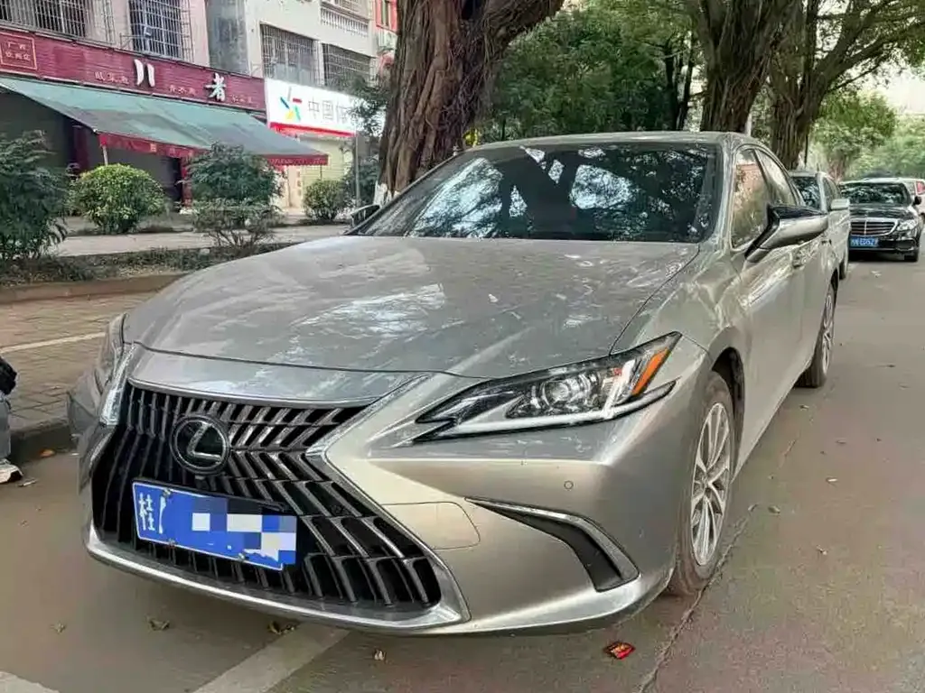 Lexus ES 2024 из CN, фото 1